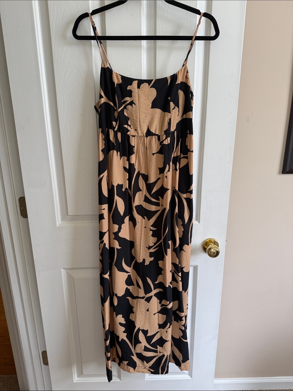 🌸 a new day:  Black and Tan Floral Maxi Dress